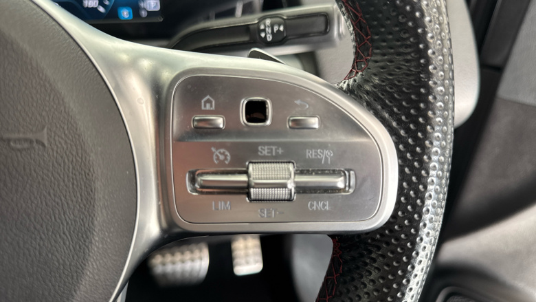 Mercedes-Benz GLB 200 AMG Line 5dr 7G-Tronic Petrol Estate